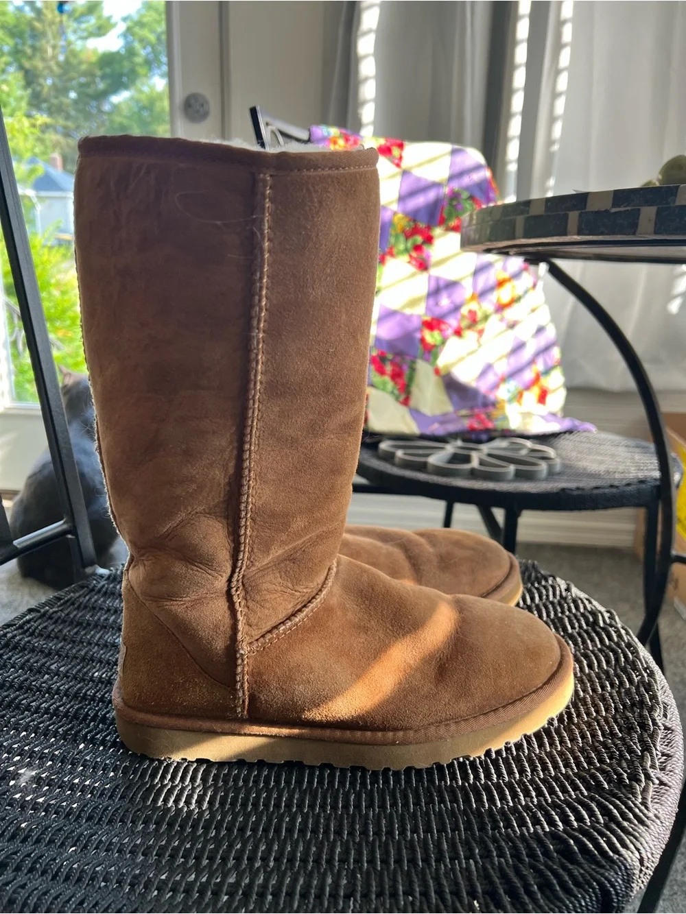 UGG classic tall boots in sz 8 in classic chestnut color suede.